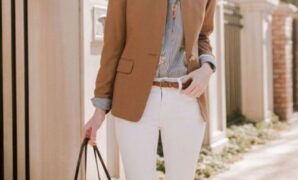Classic Women's Outfit Ideas