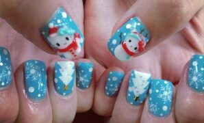 christmas hello kitty nails