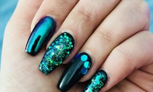 Nail Designs with Mirror Effect