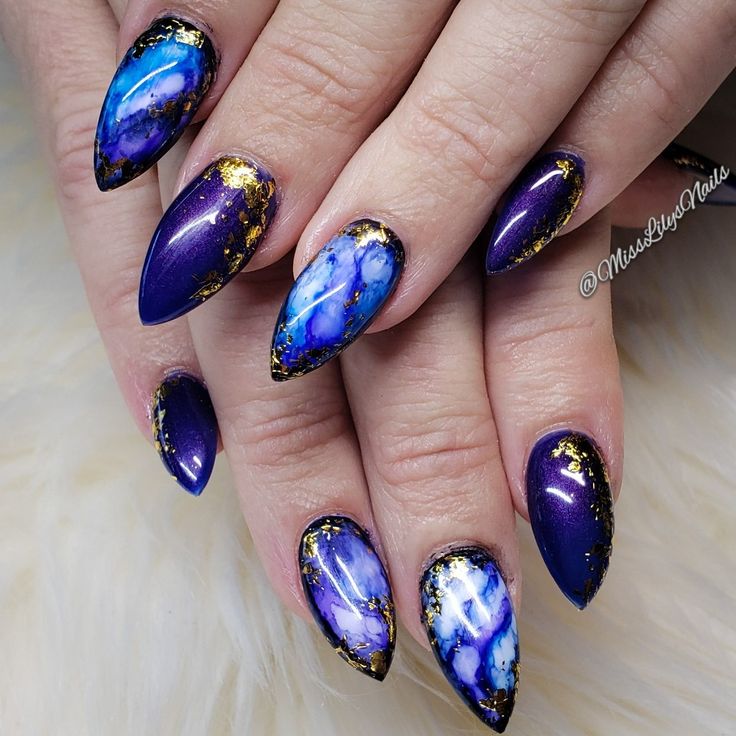blue marble nail designs
