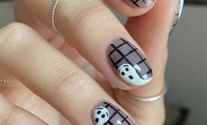 lines and dots nail designs