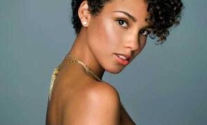 short natural hairstyle for black womens